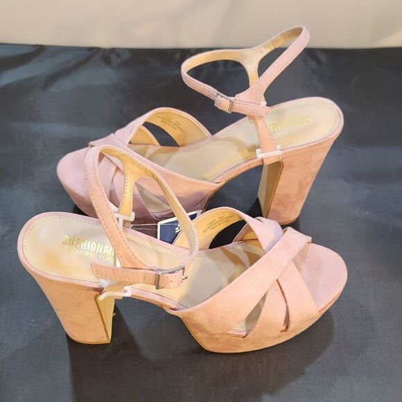 BRAND NEW CUSHIONAIRE  FOXY PLATFORM BLOCK HEEL DRESS SANDAL - Picture 9 of 16
